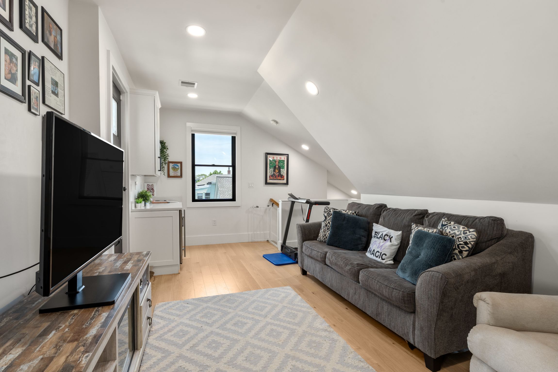  23 Jaques St, Somerville, MA, 02145 - 物件實景