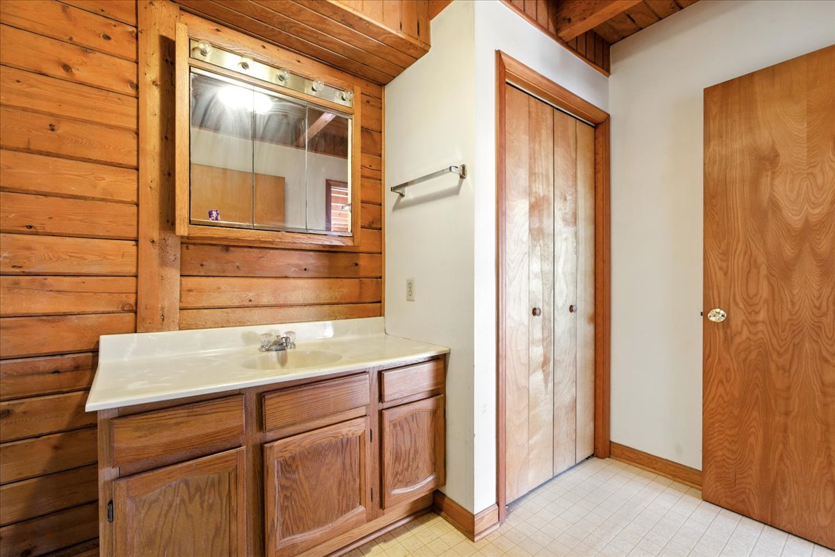 Pamplin, Virginia, 23958, United States, 3 Bedrooms Bedrooms, ,2 BathroomsBathrooms,Residential,For Sale,2007542