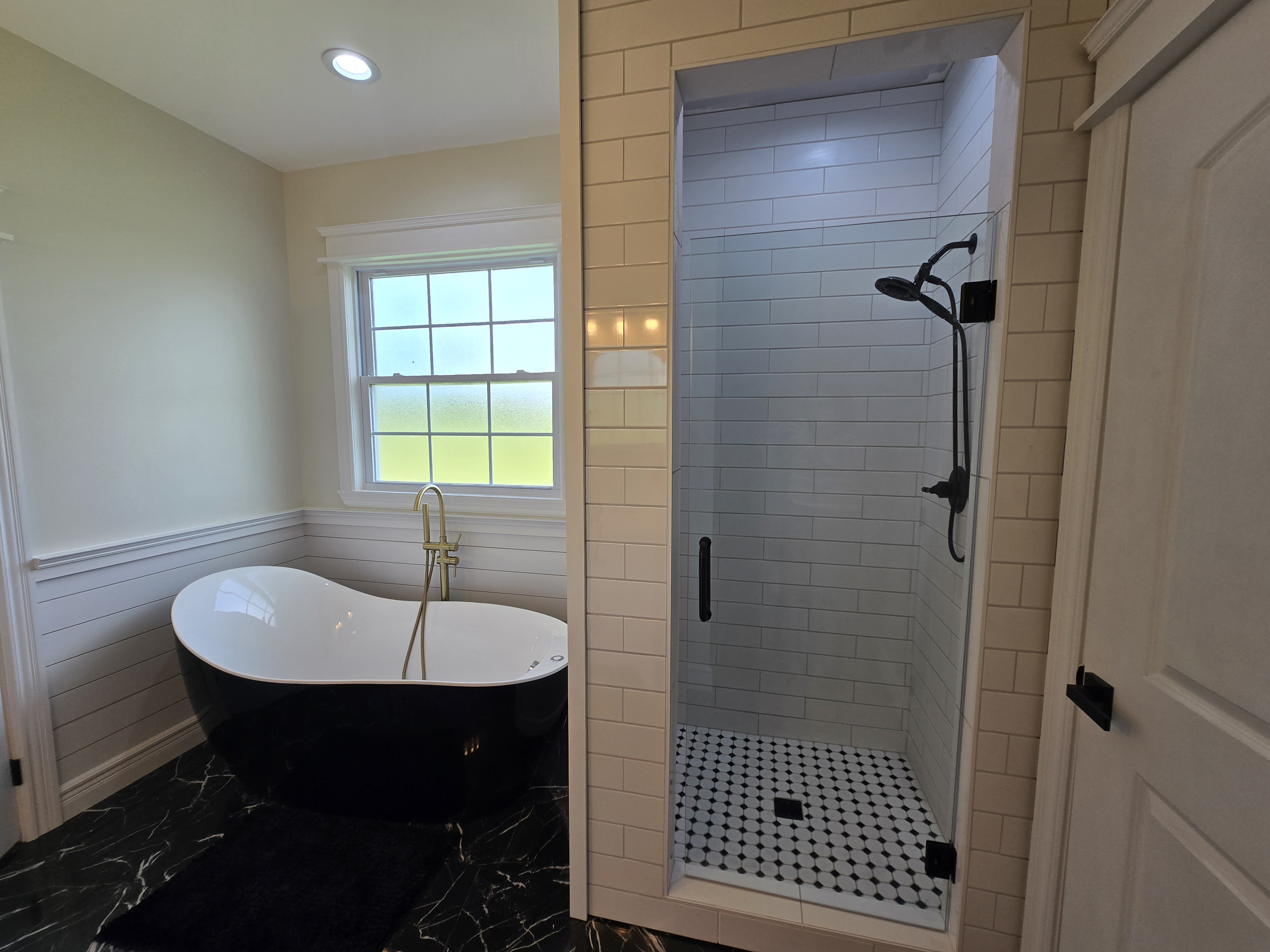 Harrogate, Tennessee, 37752, United States, 3 Bedrooms Bedrooms, ,2 BathroomsBathrooms,Residential,For Sale,1982987