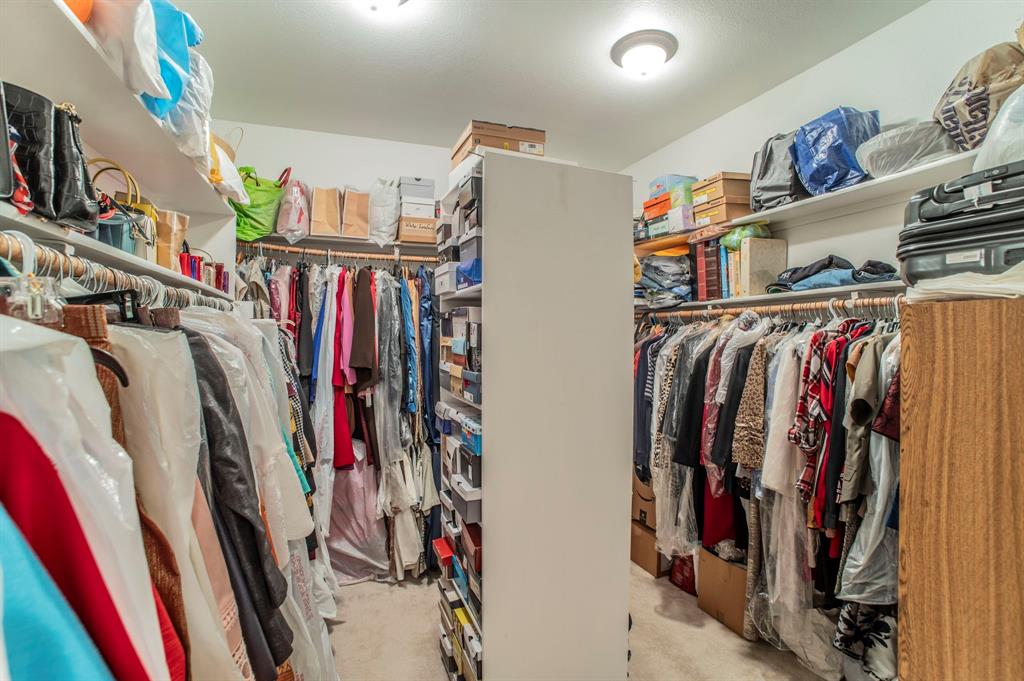 Grand Prairie, Texas, 75052, United States, 4 Bedrooms Bedrooms, ,4 BathroomsBathrooms,Residential,For Sale,2005863