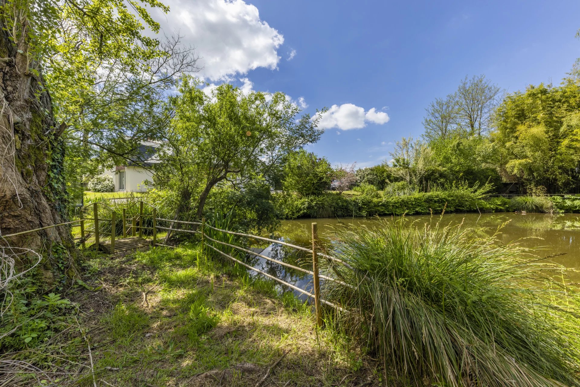 Sucé-sur-Erdre, Pays de la Loire, 44240, FR, 5 Bedrooms Bedrooms, ,6 BathroomsBathrooms,Residential,For Sale,1442849