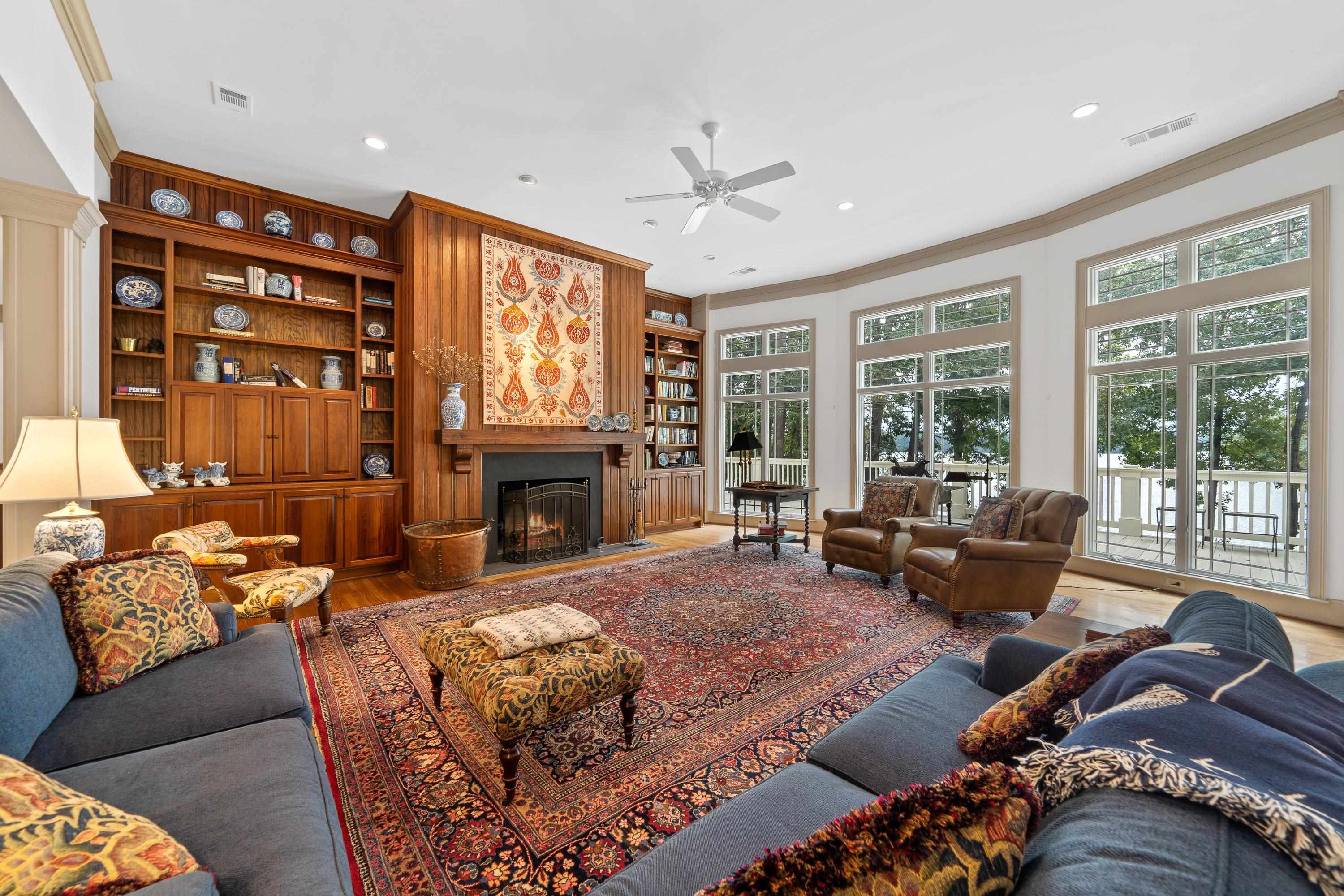 Greensboro, Georgia, 30642, United States, 7 Bedrooms Bedrooms, ,8 BathroomsBathrooms,Residential,For Sale,1984932