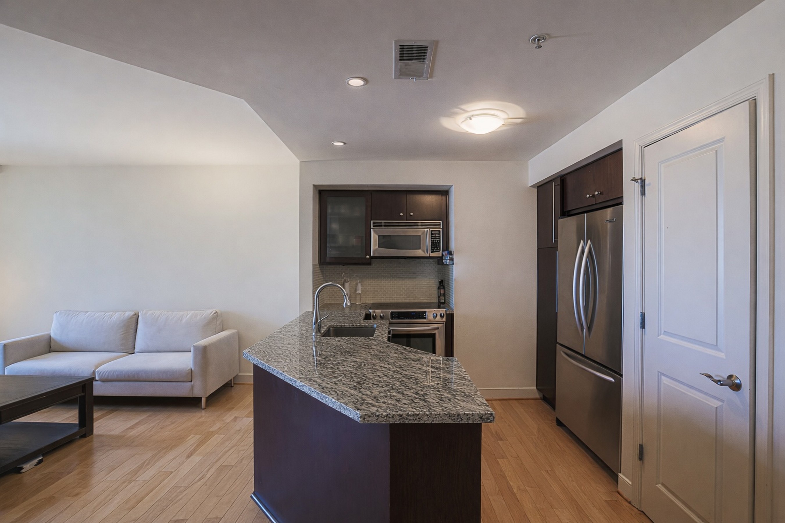  HARBOR EAST - 物件實景