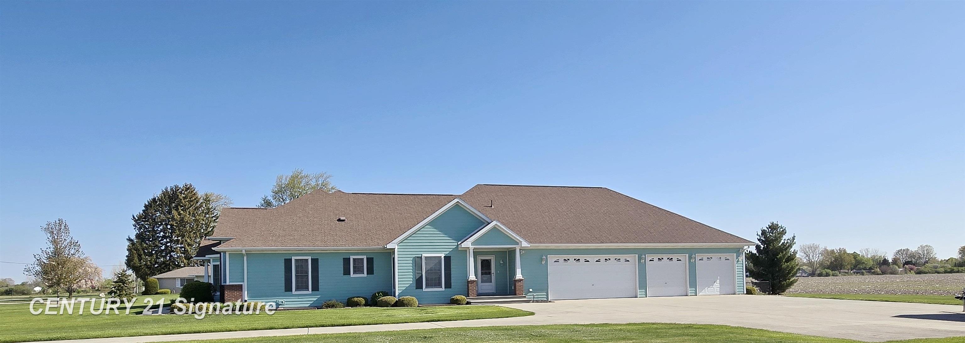 Freeland, Michigan, 48623, United States, 5 Bedrooms Bedrooms, ,4 BathroomsBathrooms,Residential,For Sale,1973671