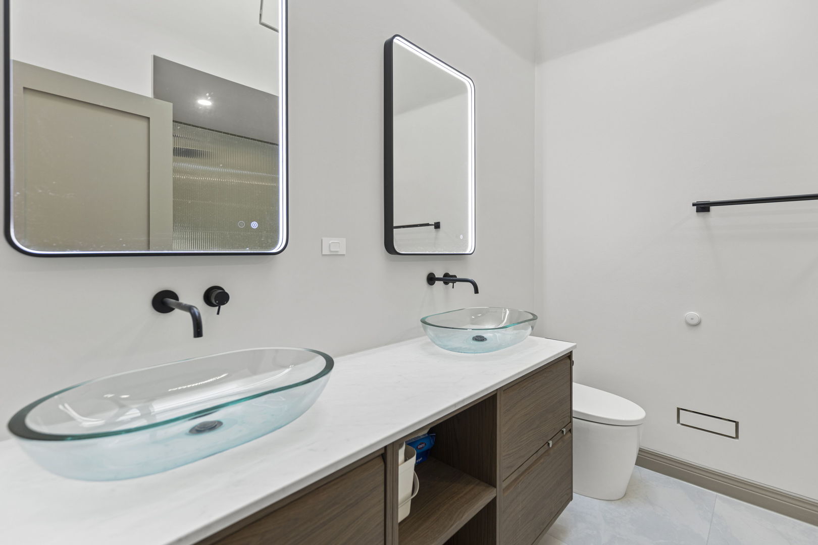 Long Grove, Illinois, 60047, United States, 4 Bedrooms Bedrooms, ,4 BathroomsBathrooms,Residential,For Sale,1994818