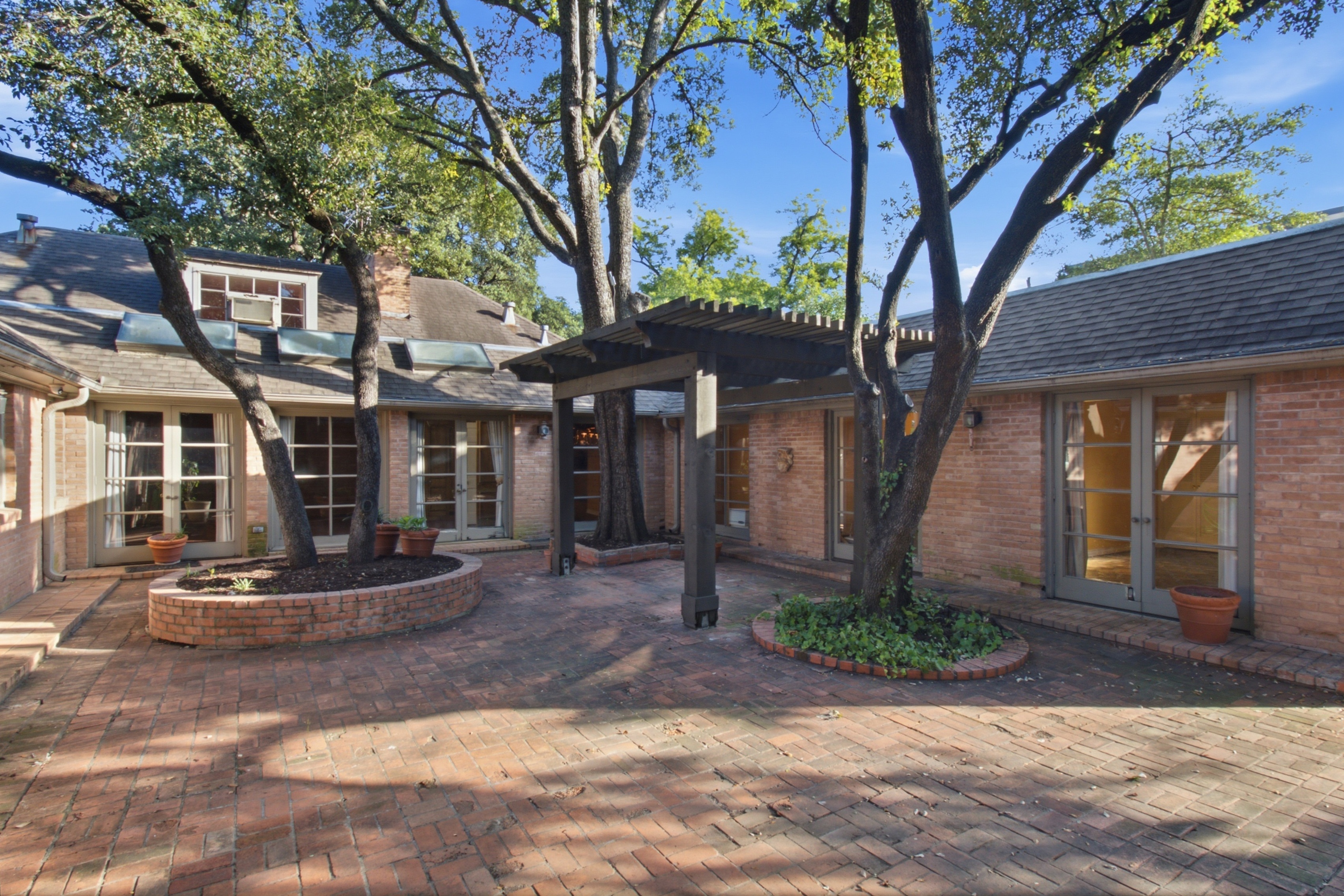  3917 Fairfax Avenue, Dallas, TX, 75209 - 物件實景