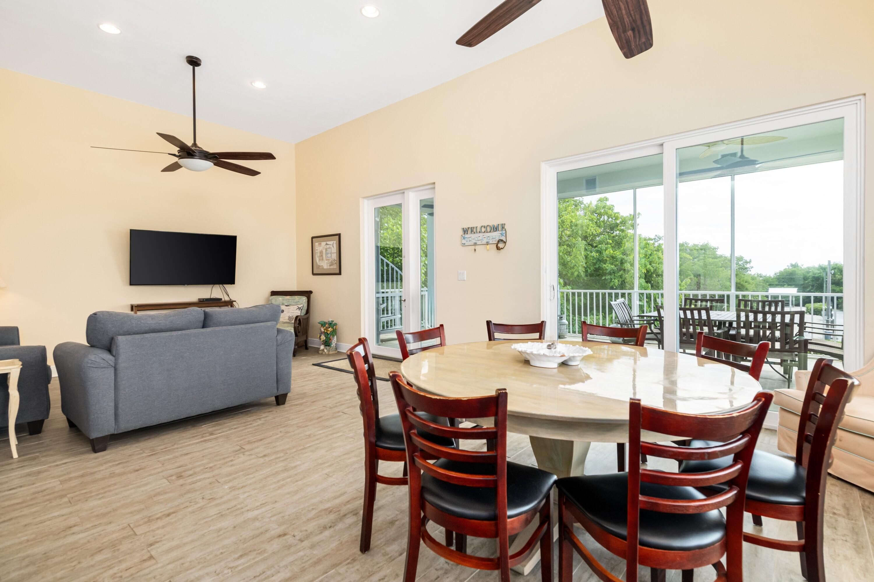 MARATHON, Florida, 33050, United States, 3 Bedrooms Bedrooms, ,2 BathroomsBathrooms,Residential,For Sale,1989010