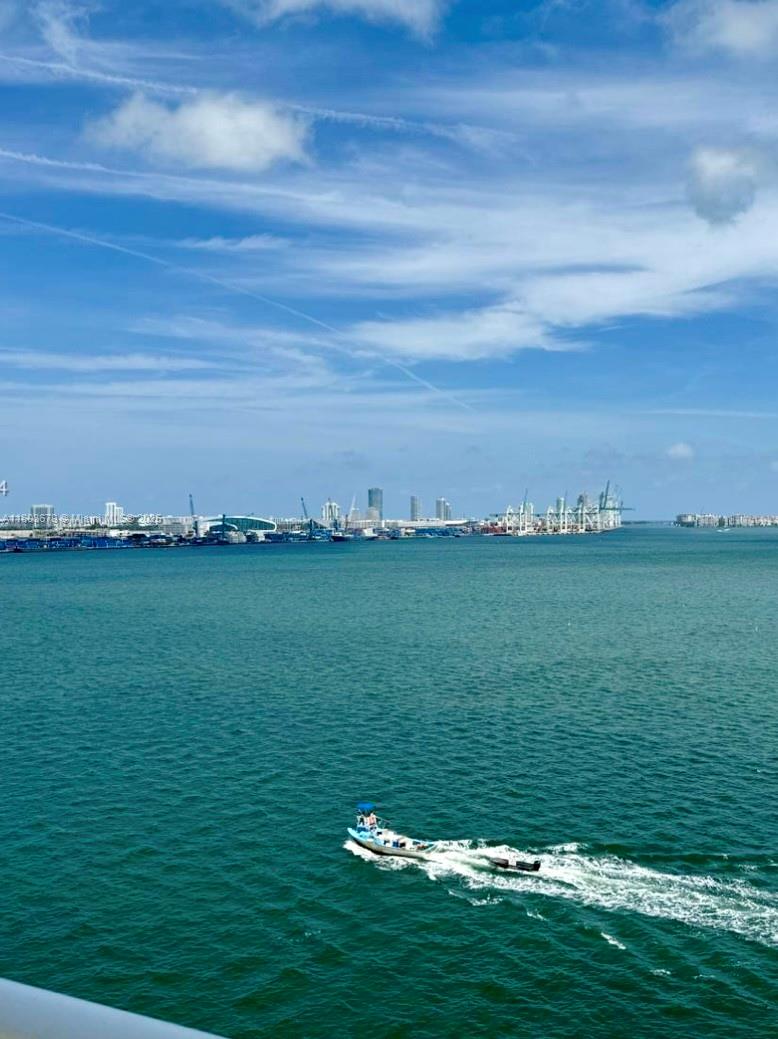 Miami, Florida, 33131, United States, 2 Bedrooms Bedrooms, ,2 BathroomsBathrooms,Residential,For Sale,1827801