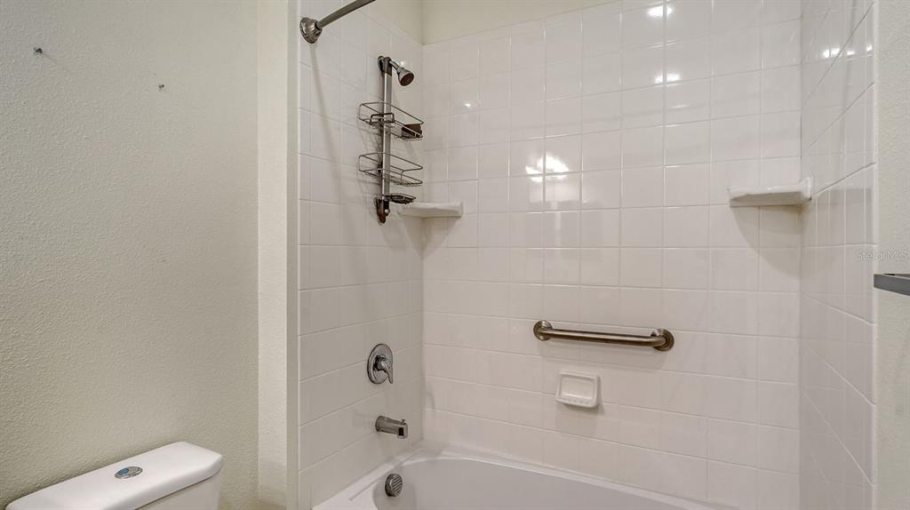 Bradenton, Florida, 34209, United States, 2 Bedrooms Bedrooms, ,2 BathroomsBathrooms,Residential,For Sale,1785001