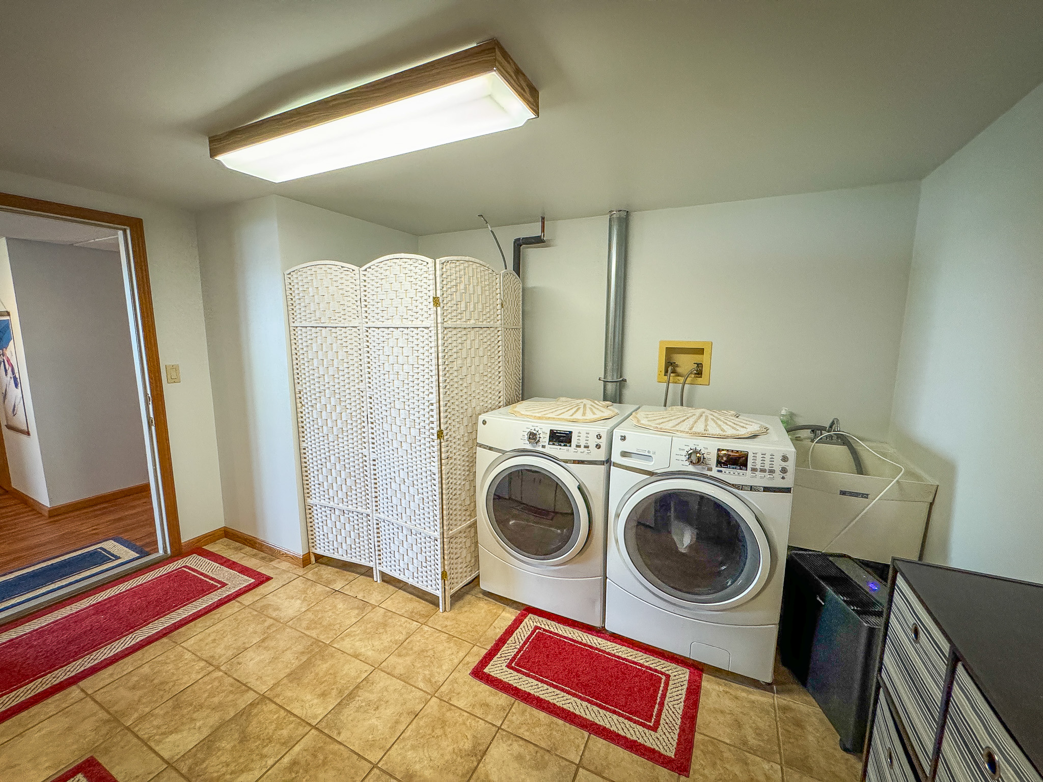 Cadillac, Michigan, 49601, United States, 5 Bedrooms Bedrooms, ,4 BathroomsBathrooms,Residential,For Sale,1905816
