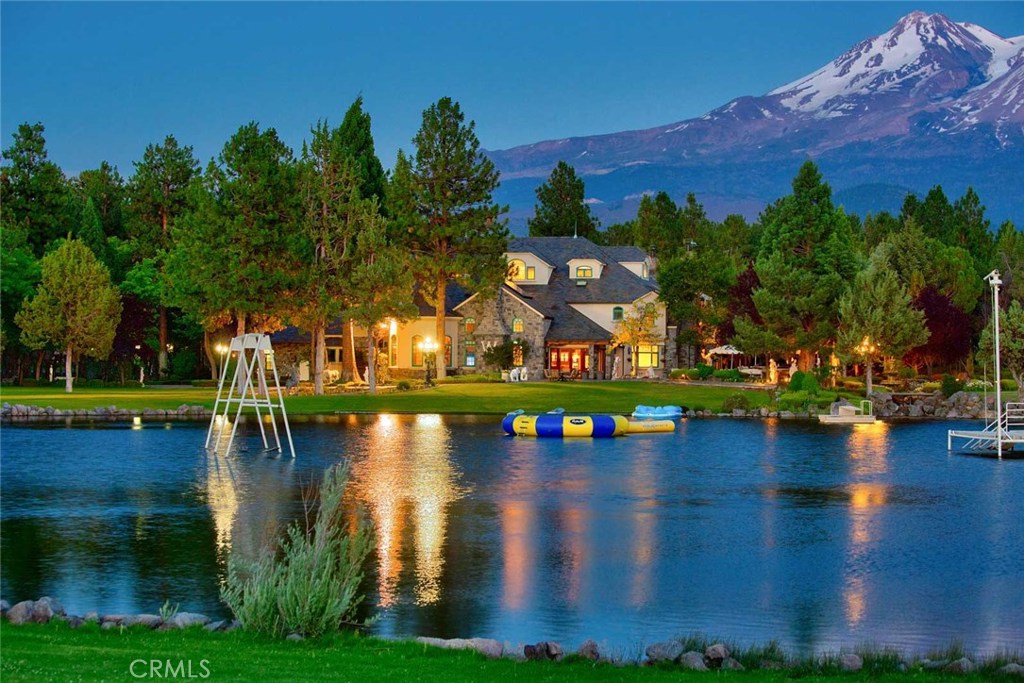 15733 Juniper Peak Road, Weed, California, 96094, United States, 5 Bedrooms Bedrooms, ,7 BathroomsBathrooms,Residential,For Sale,15733 Juniper Peak Road,1644367