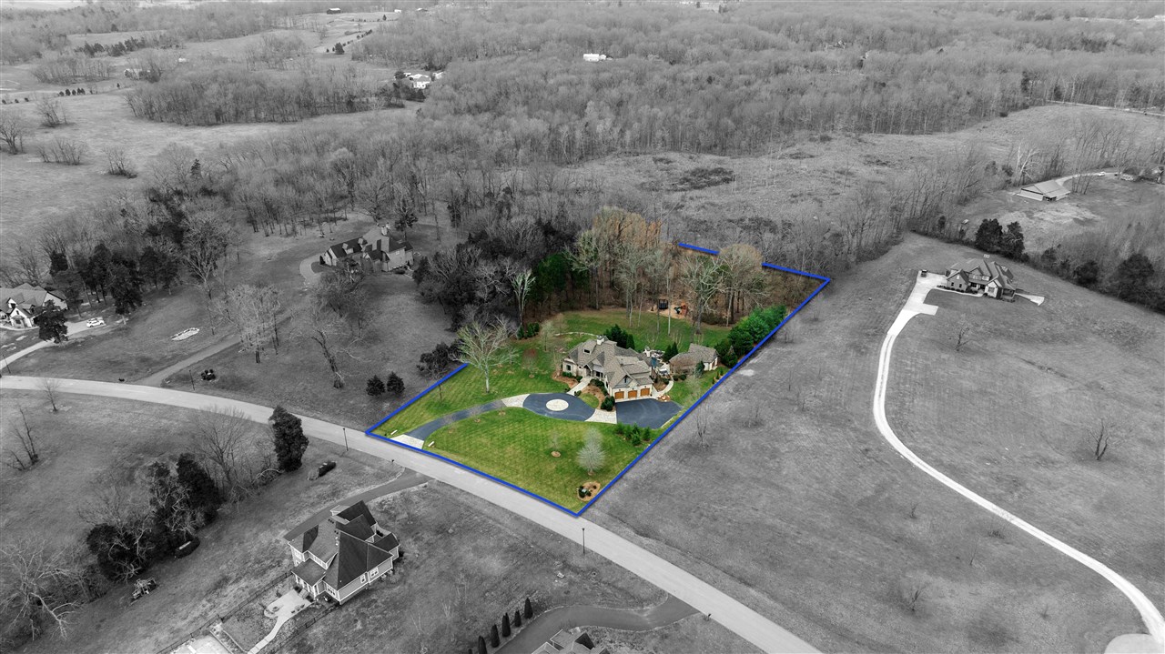 Bowling Green, Kentucky, 42103, United States, 5 Bedrooms Bedrooms, ,5 BathroomsBathrooms,Residential,For Sale,1986458