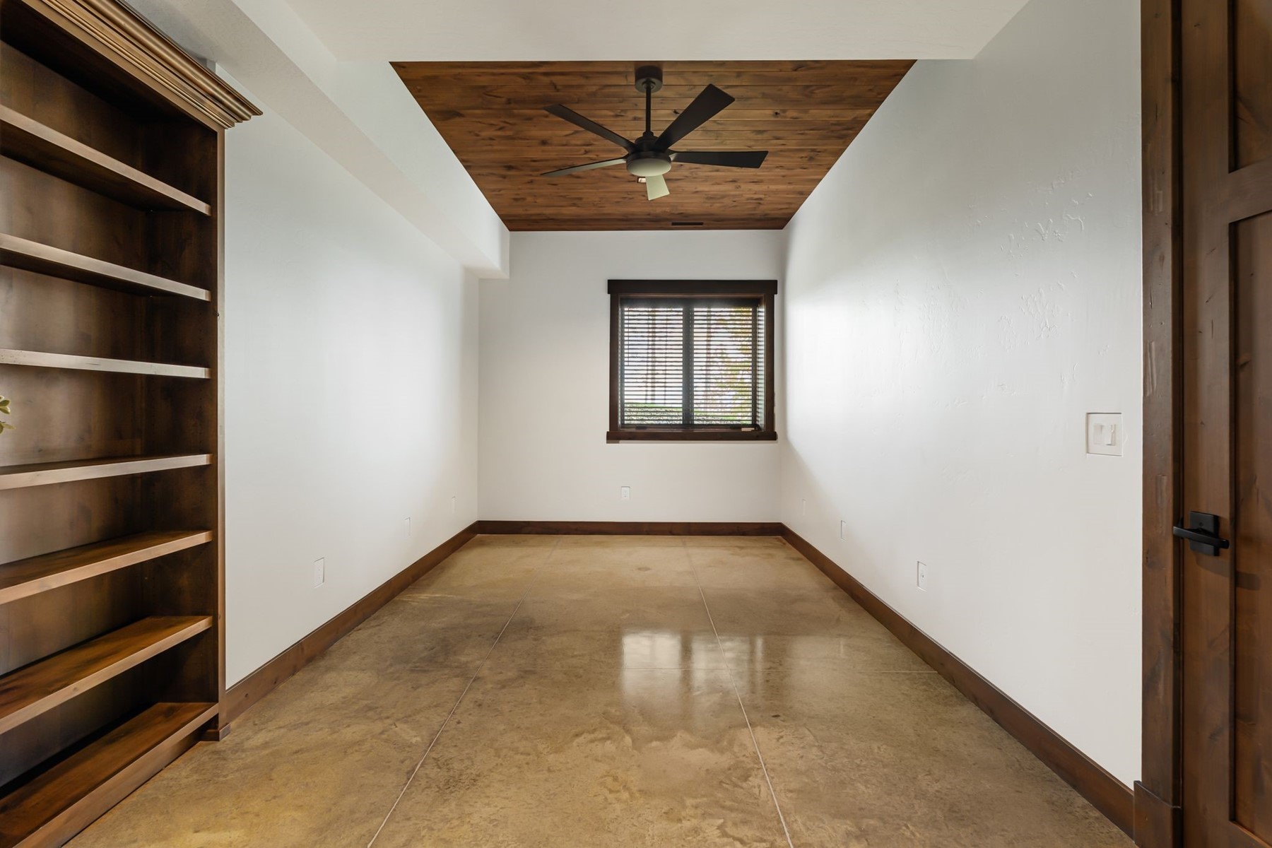  4579 E Plum Rd - 物件實景