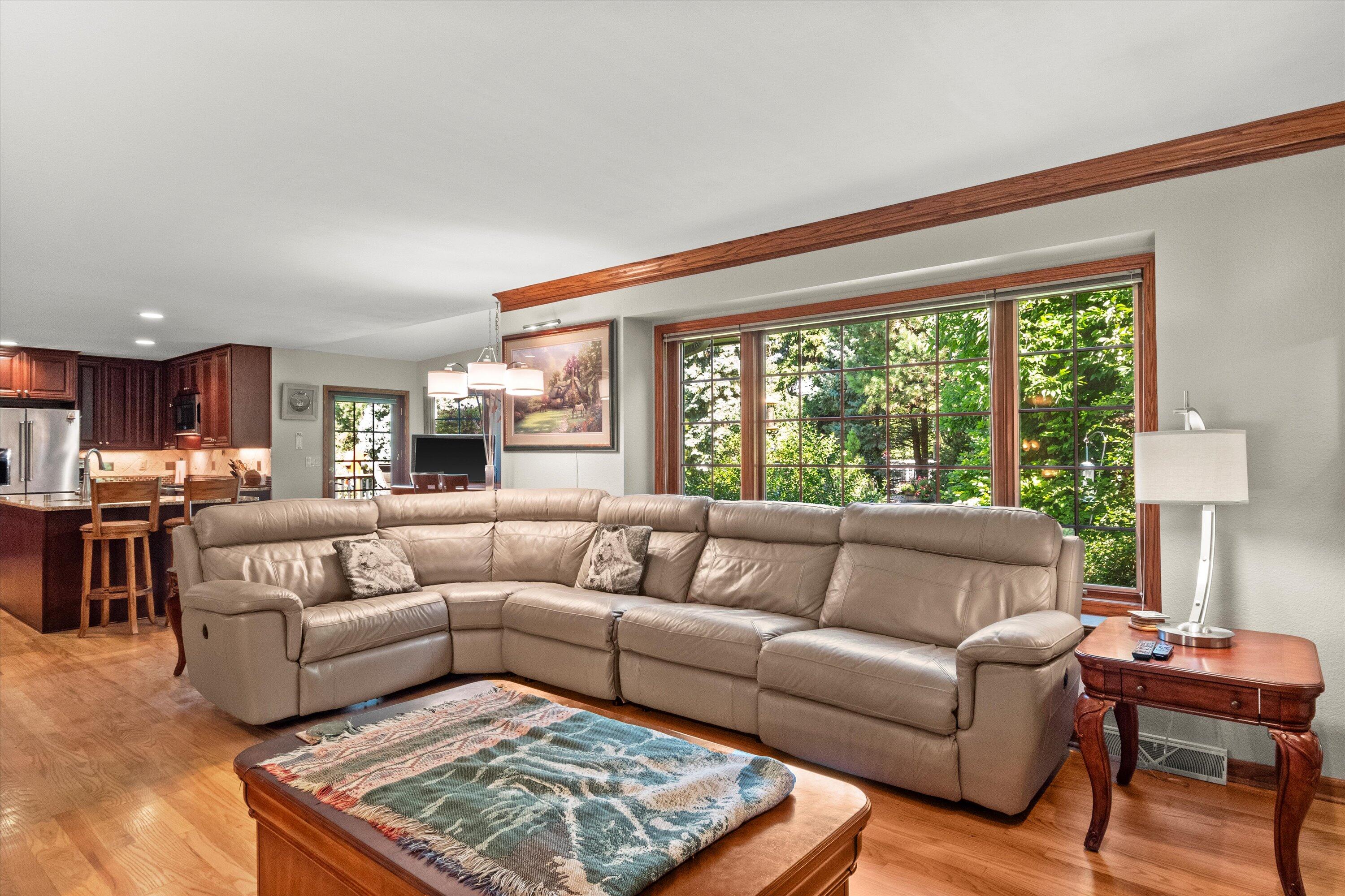 Caledonia, Wisconsin, 53402, United States, 3 Bedrooms Bedrooms, ,3 BathroomsBathrooms,Residential,For Sale,1987324