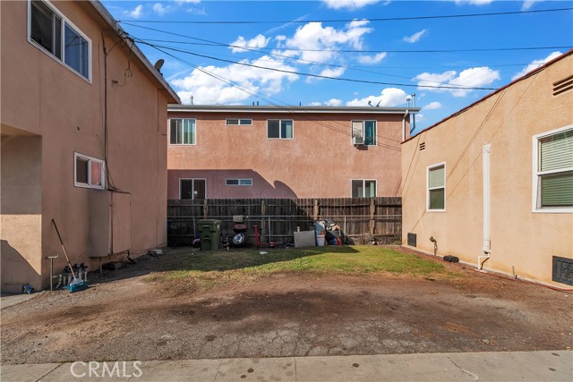 Los Angeles, California, 90003, United States, 4 Bedrooms Bedrooms, ,Residential,For Sale,1997740