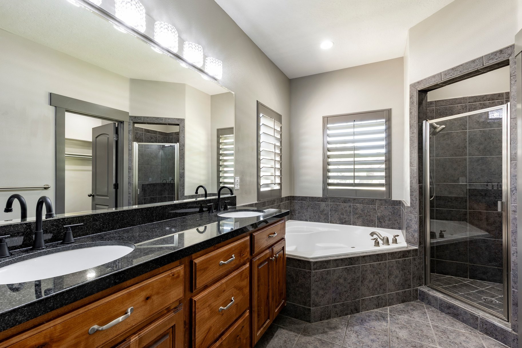  Spanish Fork Living with Built-In Rental Opportunity - 物件實景