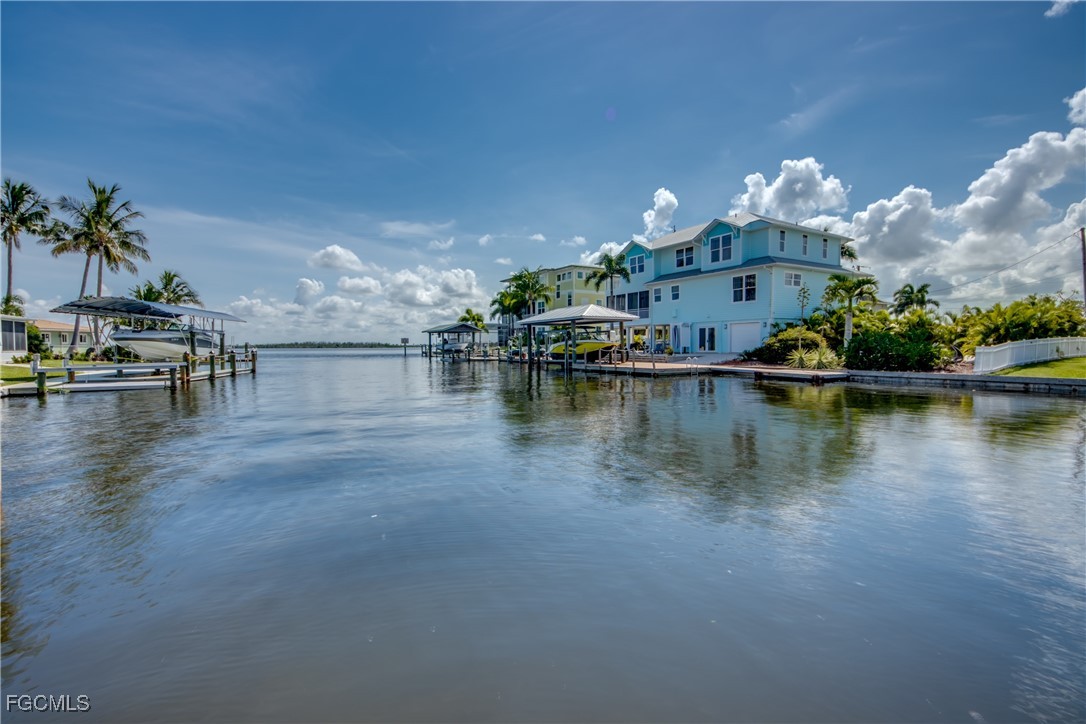 Matlacha, Florida, 33993, United States, 3 Bedrooms Bedrooms, ,2 BathroomsBathrooms,Residential,For Sale,1974777