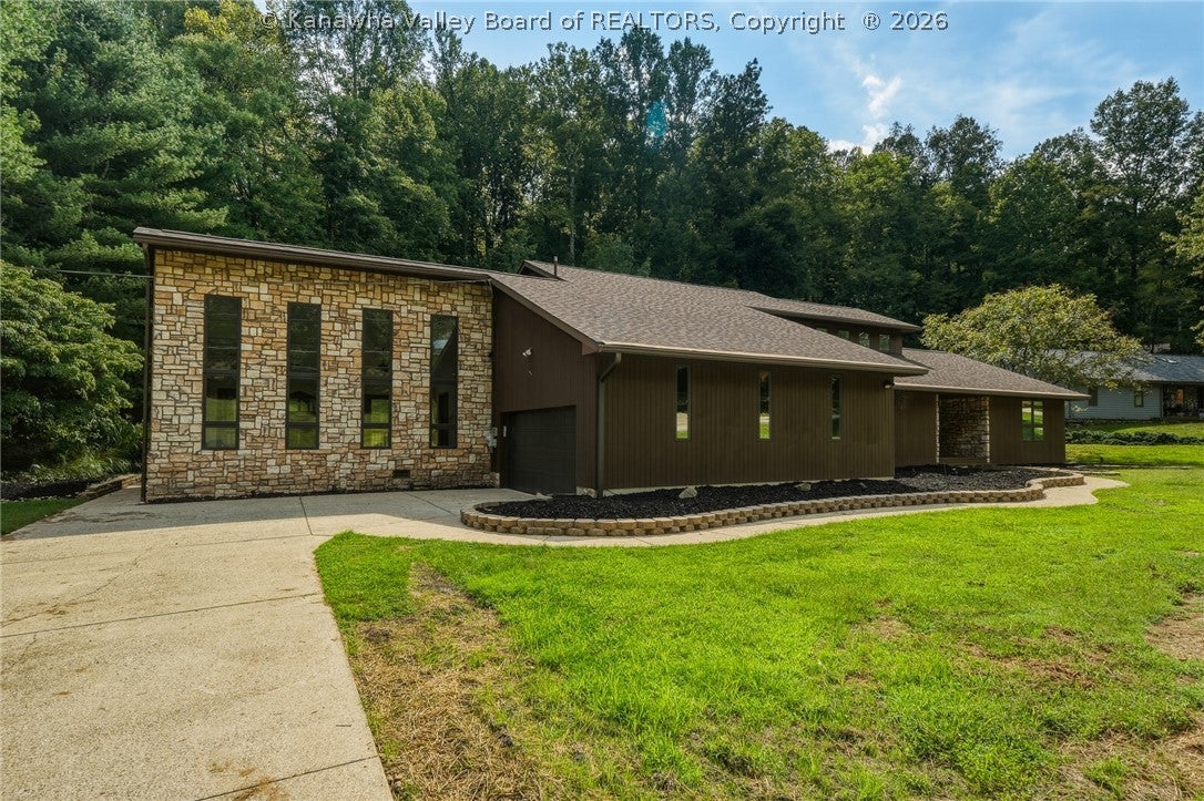 Rustic Highlands , Hurricane, WV 25526
