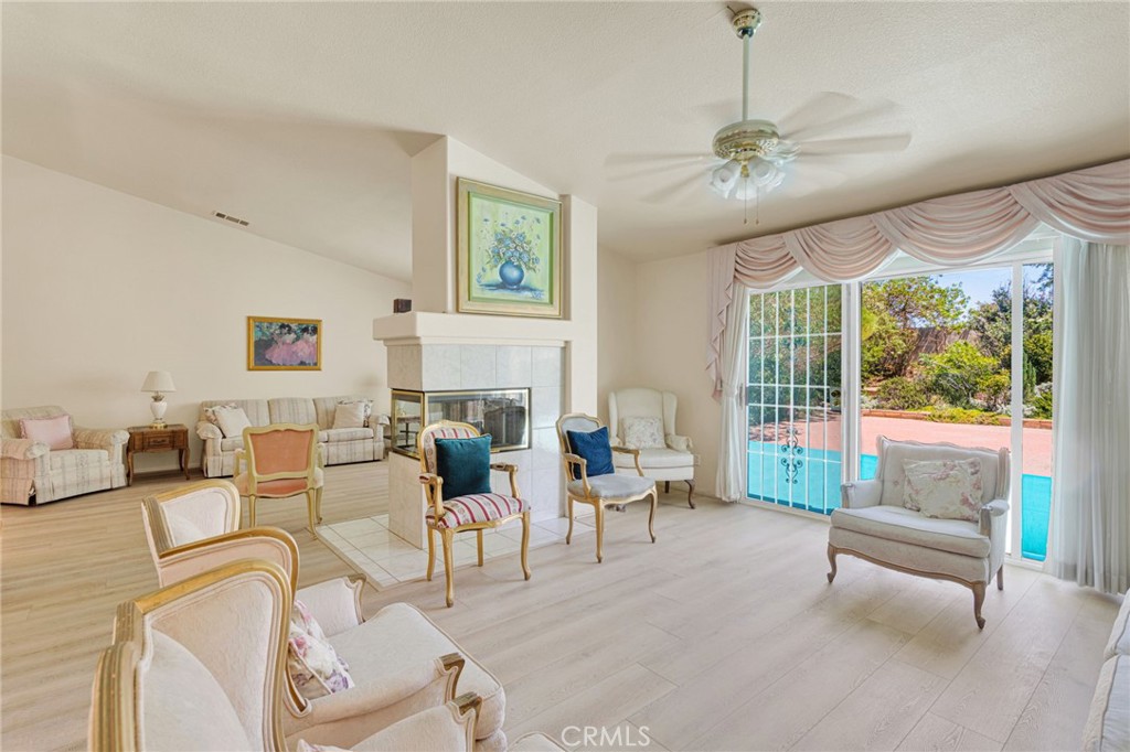 Apple Valley, California, 92308, United States, 5 Bedrooms Bedrooms, ,4 BathroomsBathrooms,Residential,For Sale,1941595