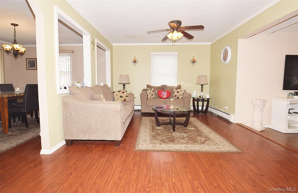 north babylon, New York, 11703, United States, 2 Bedrooms Bedrooms, ,1 BathroomBathrooms,Residential,For Sale,2000389