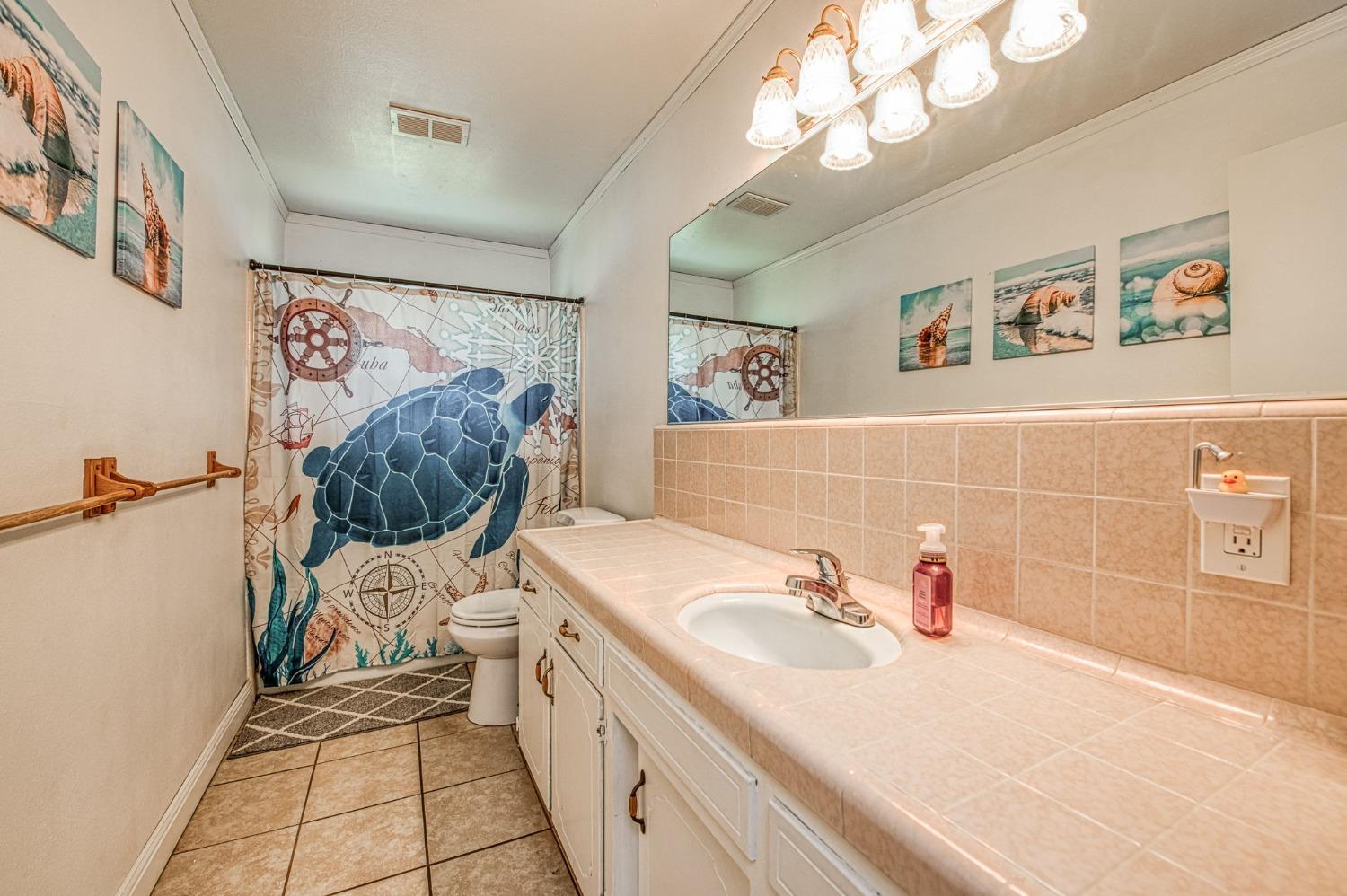 Sanger, California, 93657, United States, 4 Bedrooms Bedrooms, ,3 BathroomsBathrooms,Residential,For Sale,1897829
