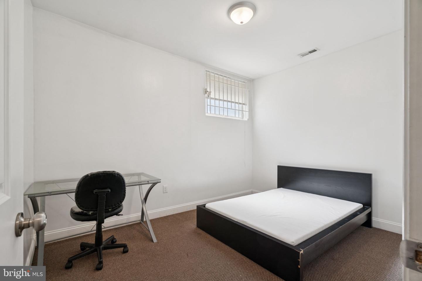 Philadelphia, Pennsylvania, 19133, United States, ,Residential,For Sale,1965543