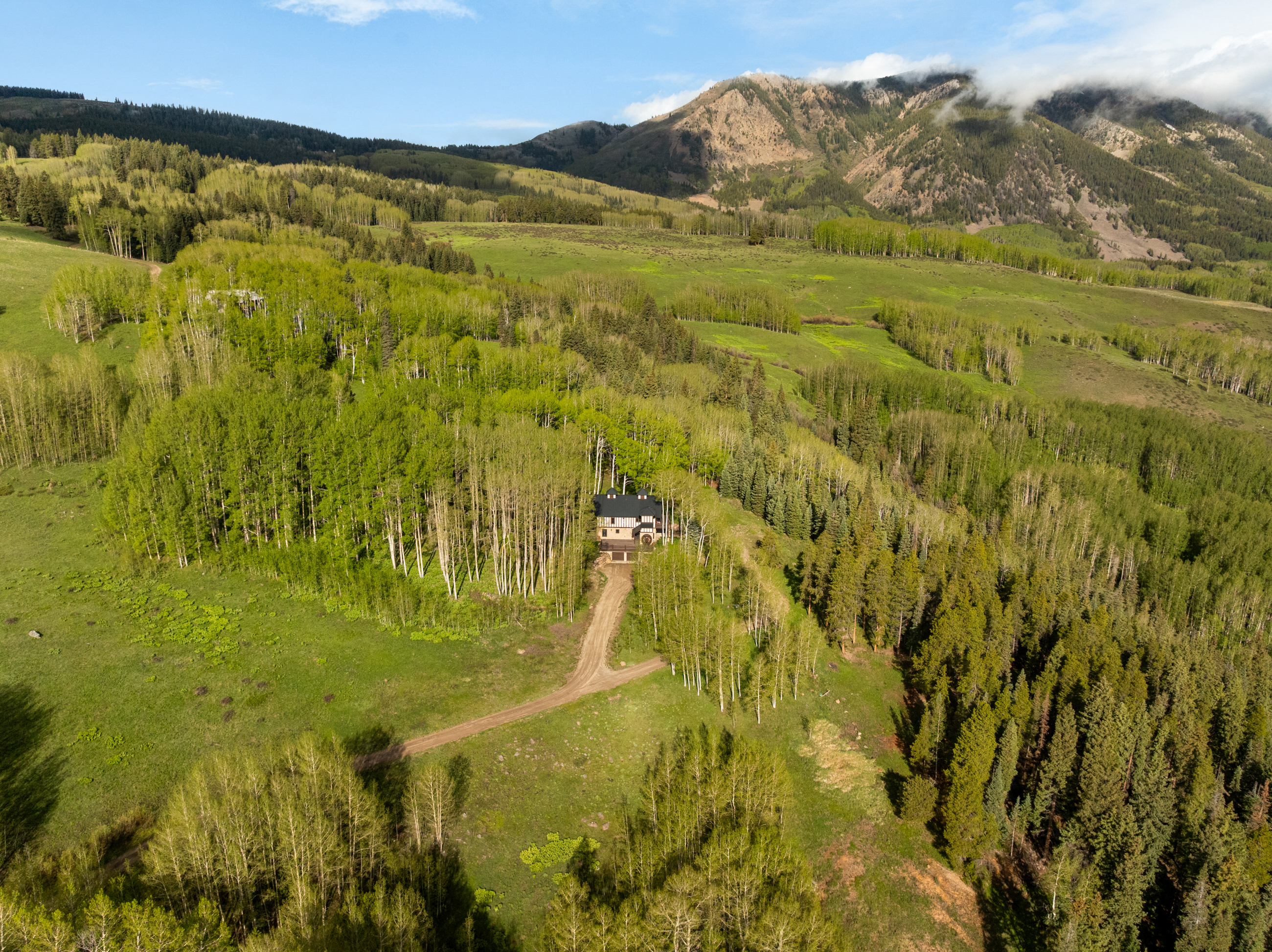  A Serene Mountain Setting At Red Mountain Ranch Near Crested Butte - 物件實景