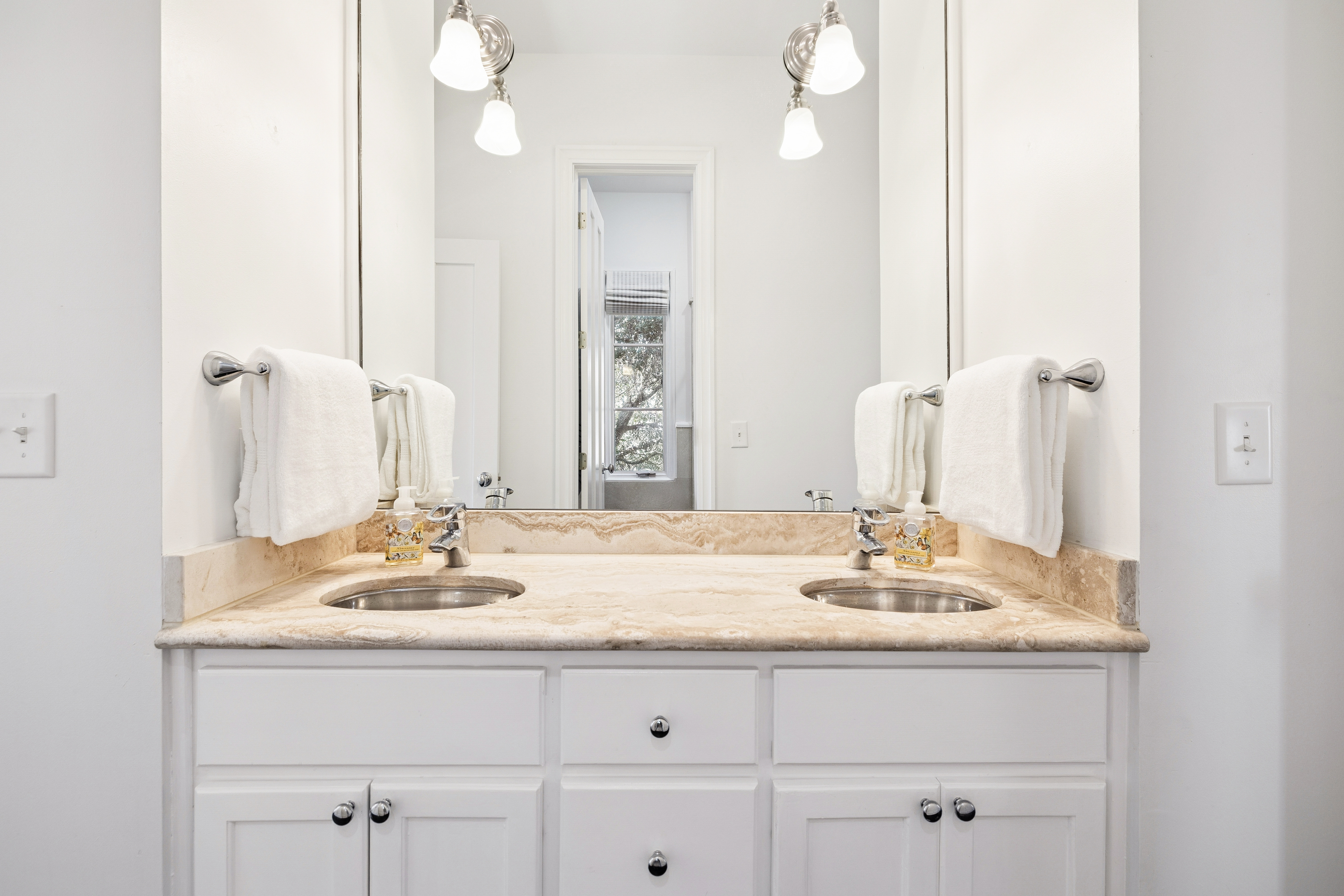  Elegant Home With Gulf Views One Row From The Beach - 物件實景