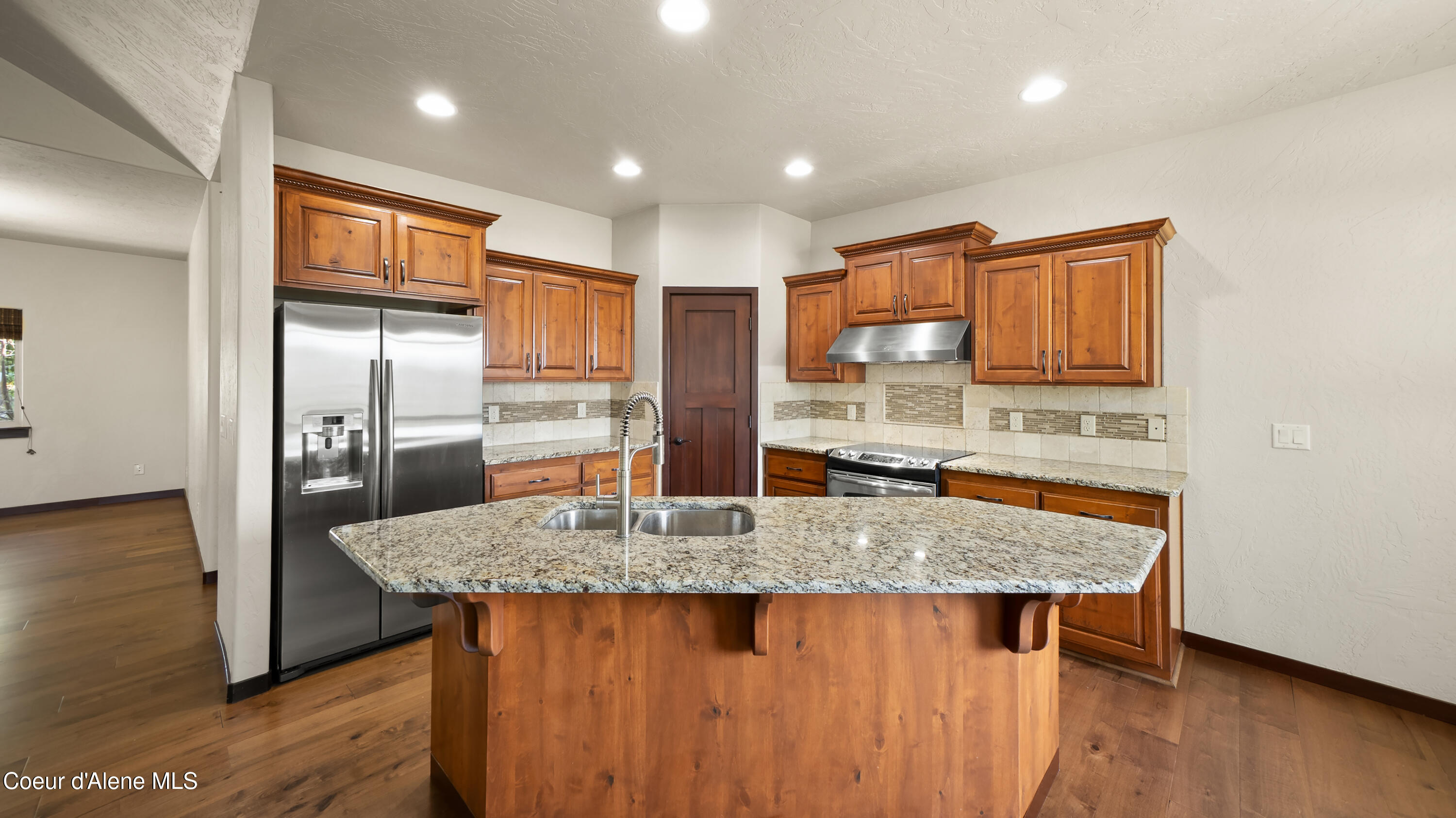 Coeur d'Alene, Idaho, 83814, United States, 3 Bedrooms Bedrooms, ,3 BathroomsBathrooms,Residential,For Sale,1980356