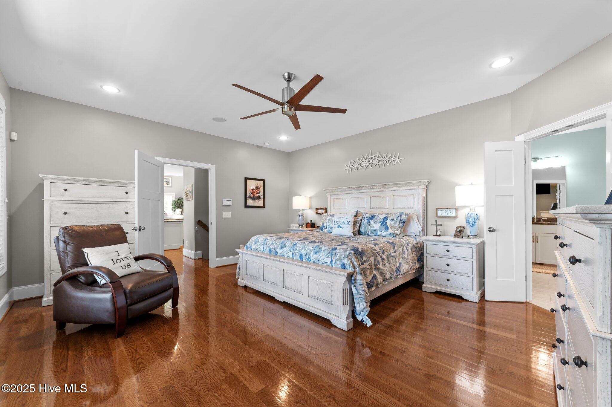 Chocowinity, North Carolina, 27817, United States, 4 Bedrooms Bedrooms, ,5 BathroomsBathrooms,Residential,For Sale,1827727