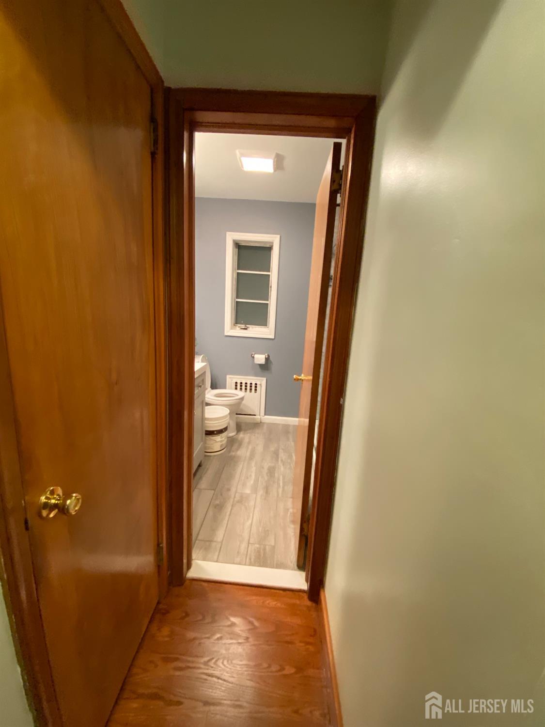 East Brunswick, New Jersey, 08816, United States, 5 Bedrooms Bedrooms, ,2 BathroomsBathrooms,Residential,For Sale,1956516