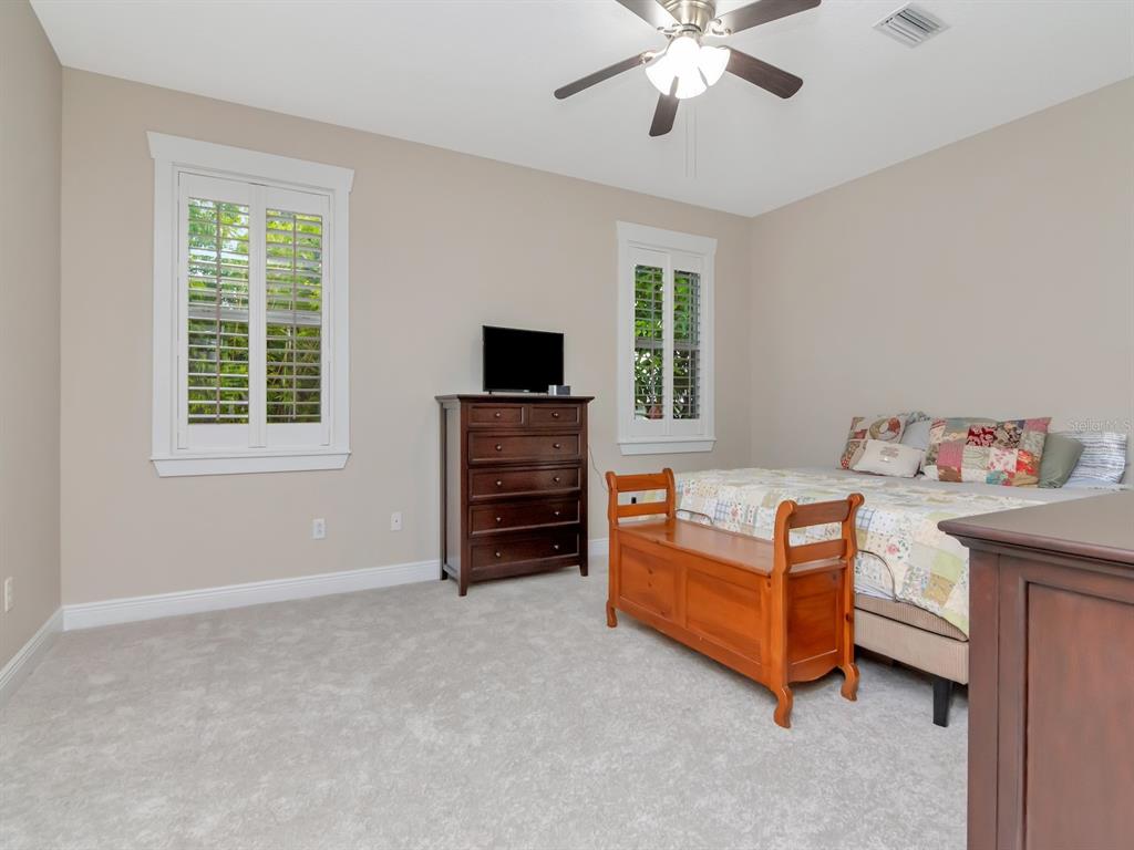 Tampa, Florida, 33629, United States, 5 Bedrooms Bedrooms, ,4 BathroomsBathrooms,Residential,For Sale,1941036