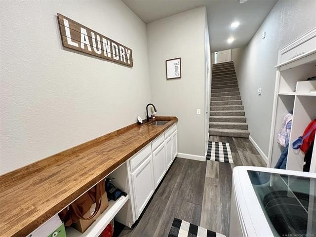 Tahlequah, Oklahoma, 74464, United States, 6 Bedrooms Bedrooms, ,4 BathroomsBathrooms,Residential,For Sale,1982576