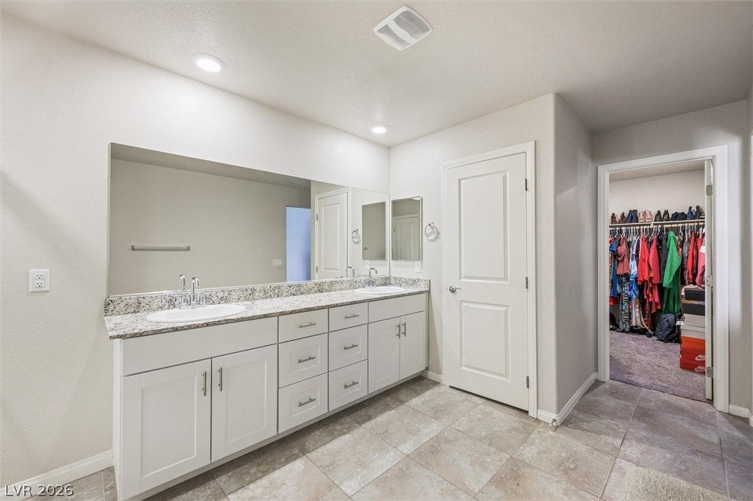 North Las Vegas, Nevada, 89032, United States, 5 Bedrooms Bedrooms, ,1 BathroomBathrooms,Residential,For Sale,2049129