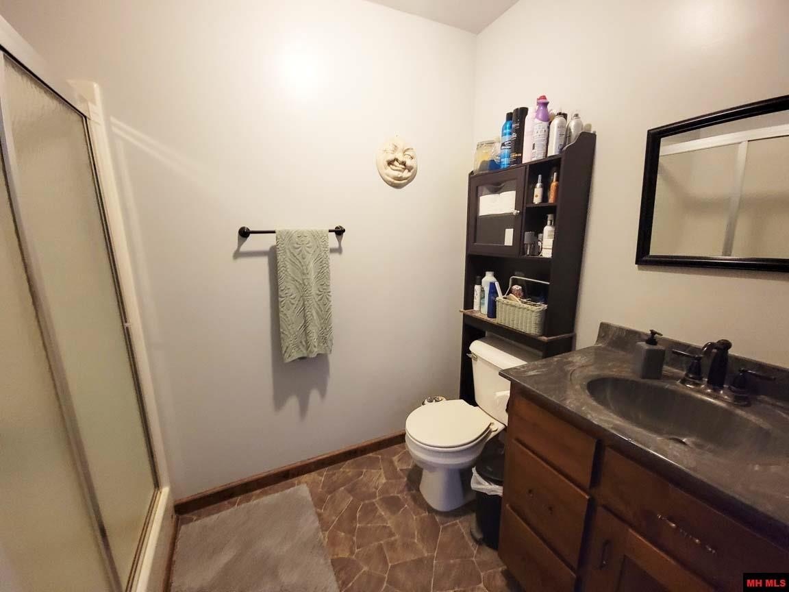 Franklin, Arkansas, 72536, United States, 5 Bedrooms Bedrooms, ,3 BathroomsBathrooms,Residential,For Sale,2039811