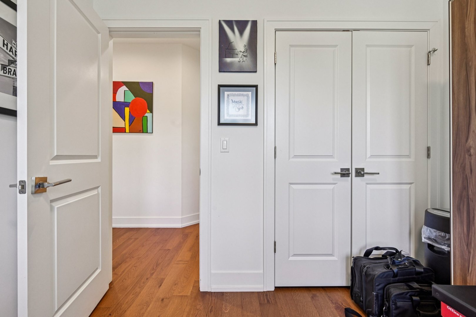 Evanston, Illinois, 60202, United States, 4 Bedrooms Bedrooms, ,3 BathroomsBathrooms,Residential,For Sale,1991957