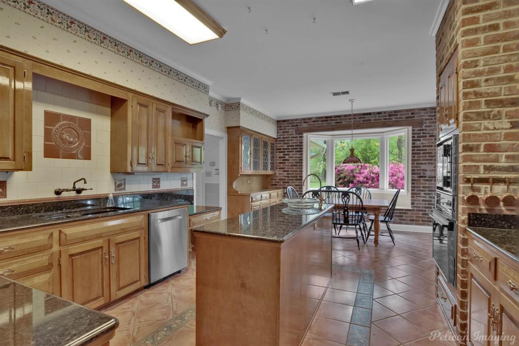 Shreveport, Louisiana, 71106, United States, 4 Bedrooms Bedrooms, ,4 BathroomsBathrooms,Residential,For Sale,1767240