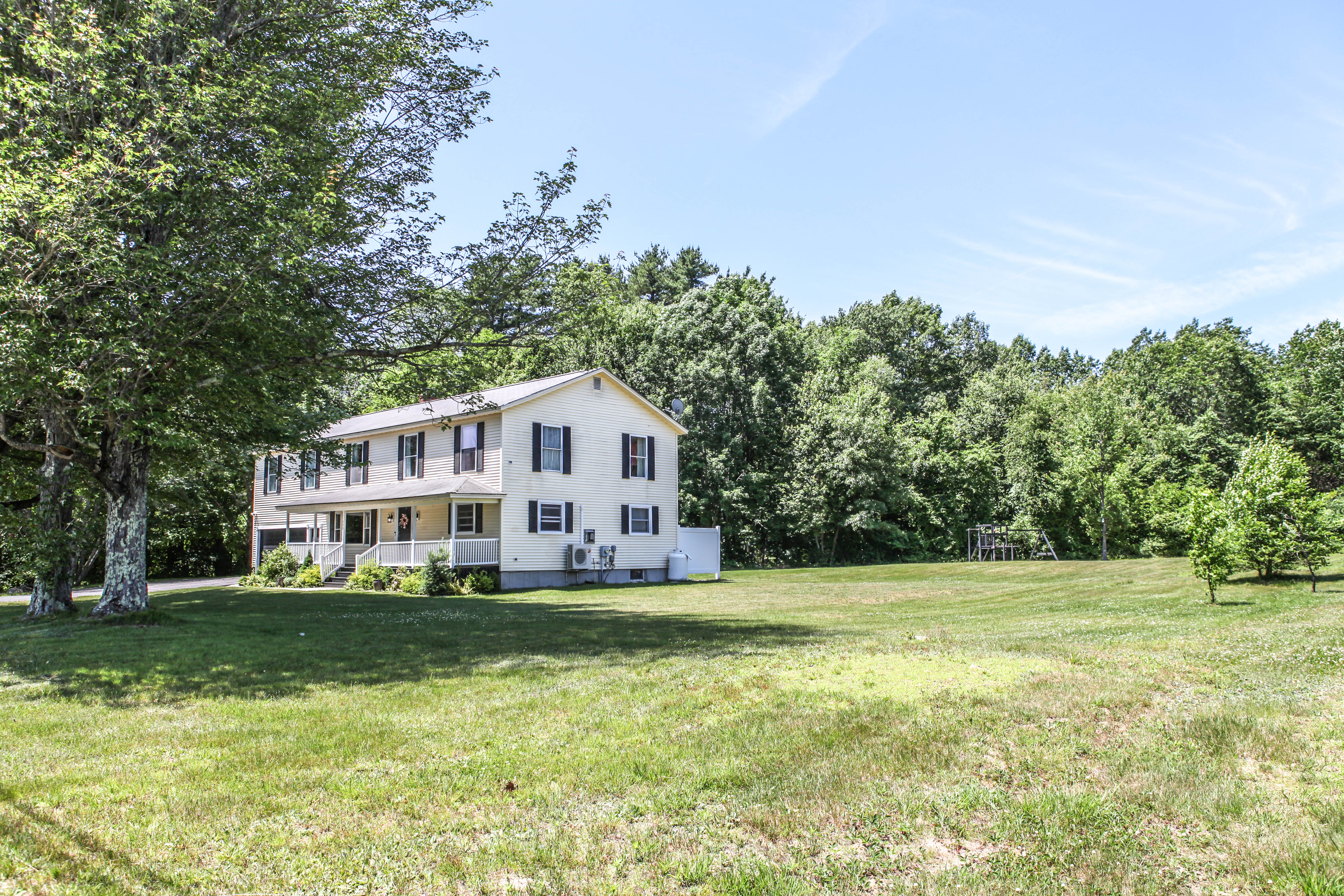 Standish, Maine, 04084, United States, 5 Bedrooms Bedrooms, ,4 BathroomsBathrooms,Residential,For Sale,1876904