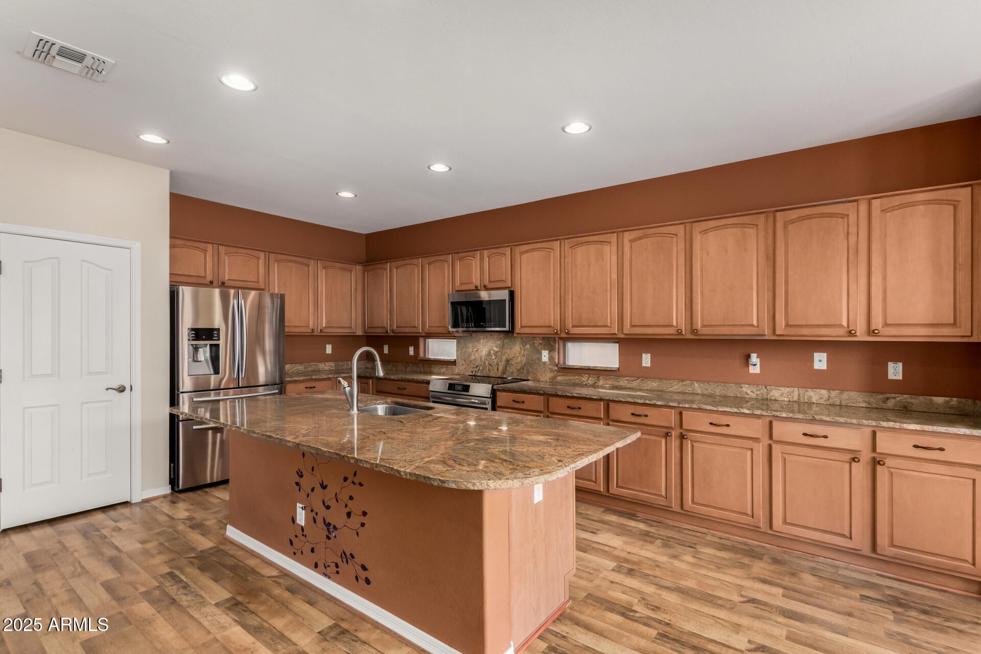 Surprise, Arizona, 85379, United States, 3 Bedrooms Bedrooms, ,2 BathroomsBathrooms,Residential,For Sale,1992144