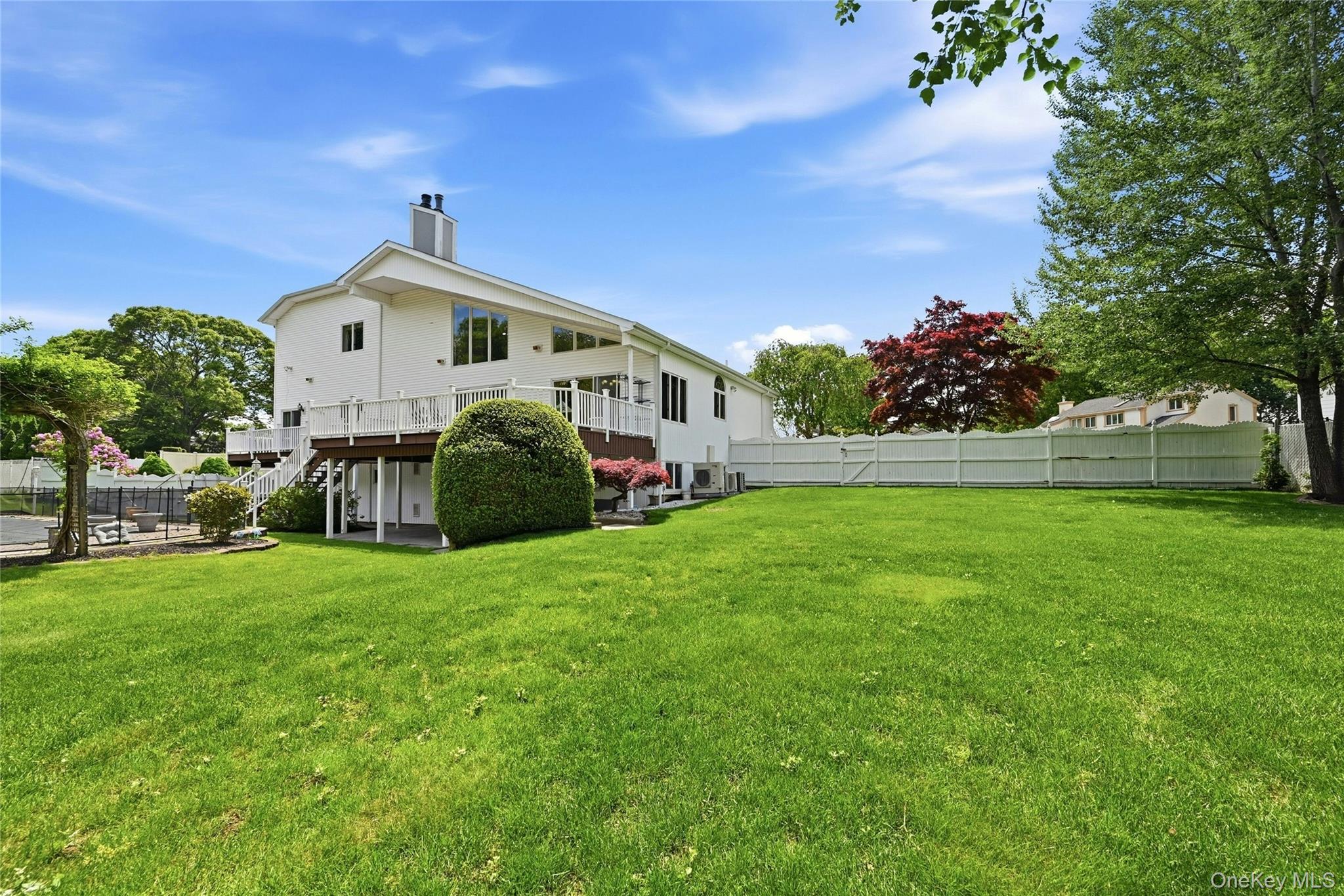  12 Phillips Lane, Lake Grove, NY, 11755 - 物件實景