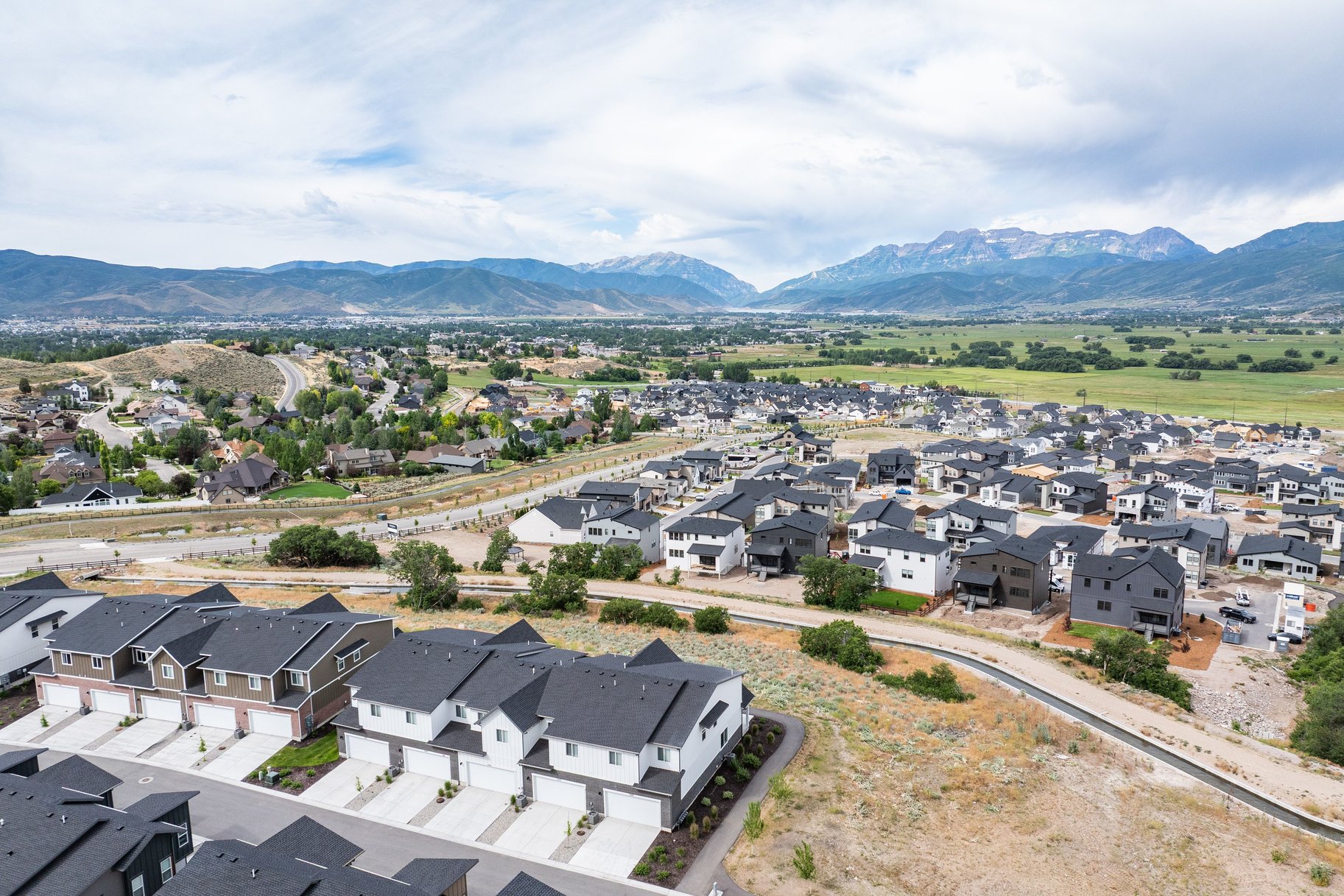  Upgraded Jordanelle Ridge Townhome with Stunning Timpanogos Views - 物件實景
