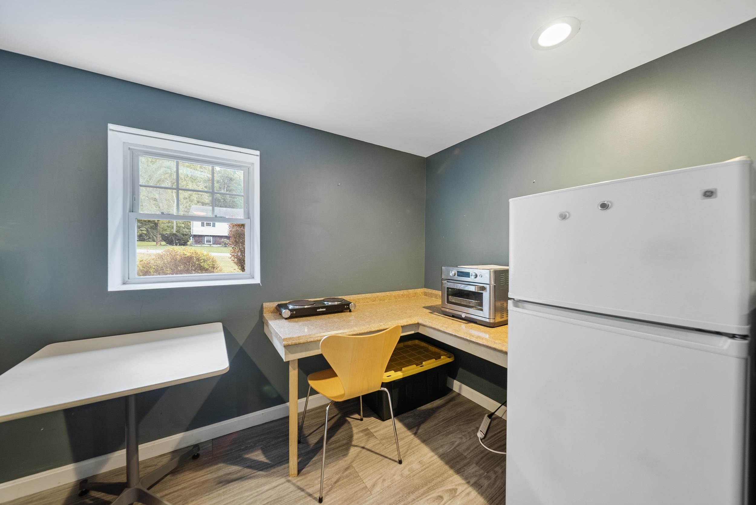 Derry, New Hampshire, 03038, United States, 3 Bedrooms Bedrooms, ,1 BathroomBathrooms,Residential,For Sale,1938906