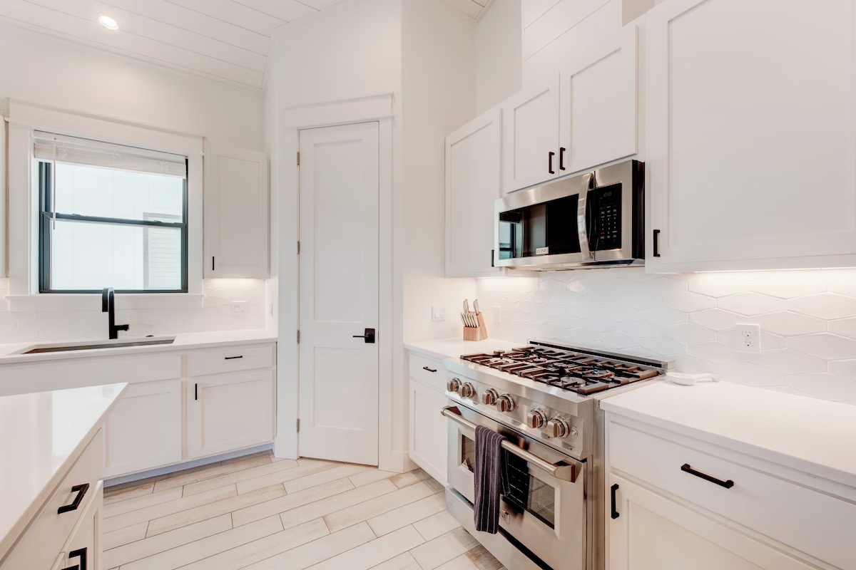 Port Aransas, Texas, 78373, United States, 5 Bedrooms Bedrooms, ,4 BathroomsBathrooms,Residential,For Sale,1982131