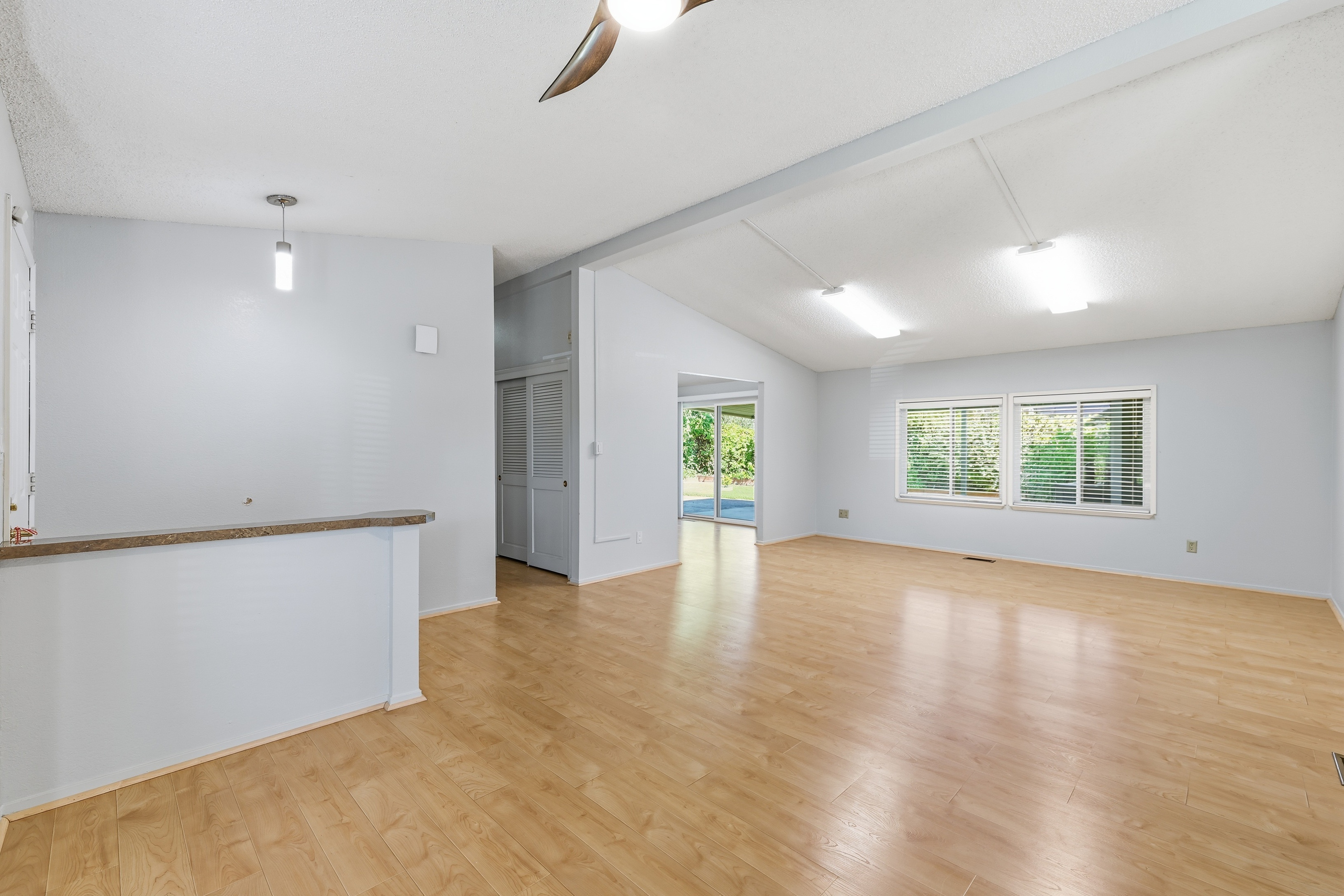 6909 Grand Tree Lane, Citrus Heights, CA 95621 - 物件實景