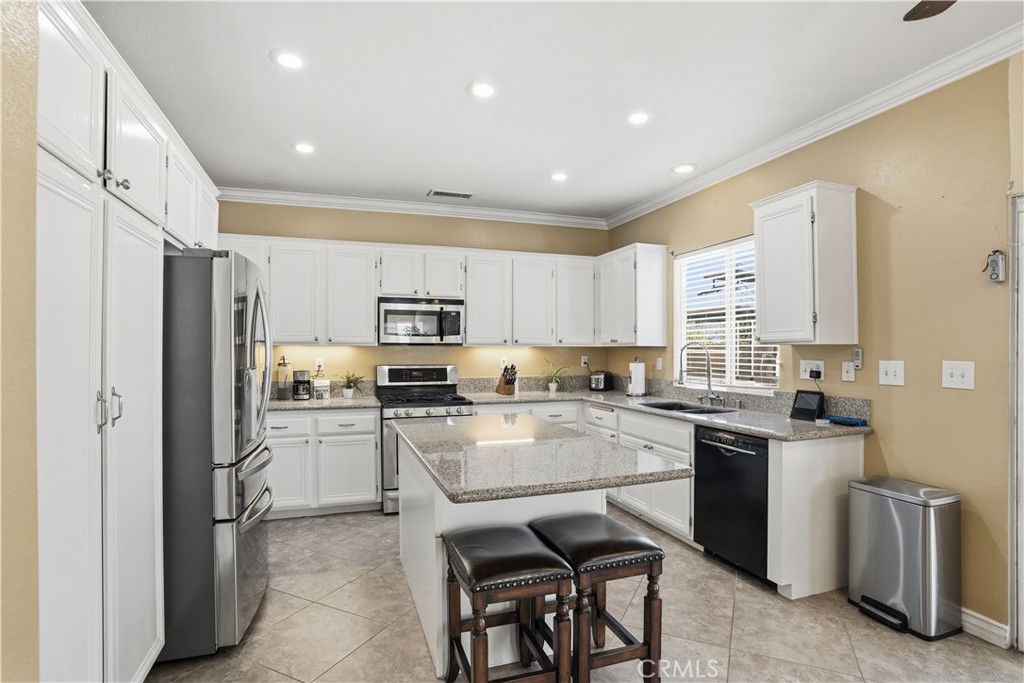 Wildomar, California, 92595, United States, 3 Bedrooms Bedrooms, ,3 BathroomsBathrooms,Residential,For Sale,1987081