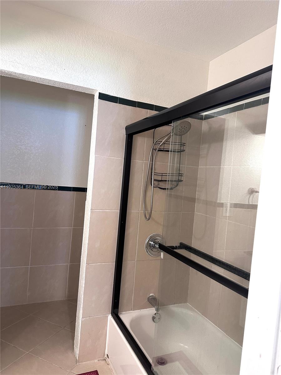 Miami Lakes, Florida, 33014, United States, 2 Bedrooms Bedrooms, ,2 BathroomsBathrooms,Residential,For Sale,2003044