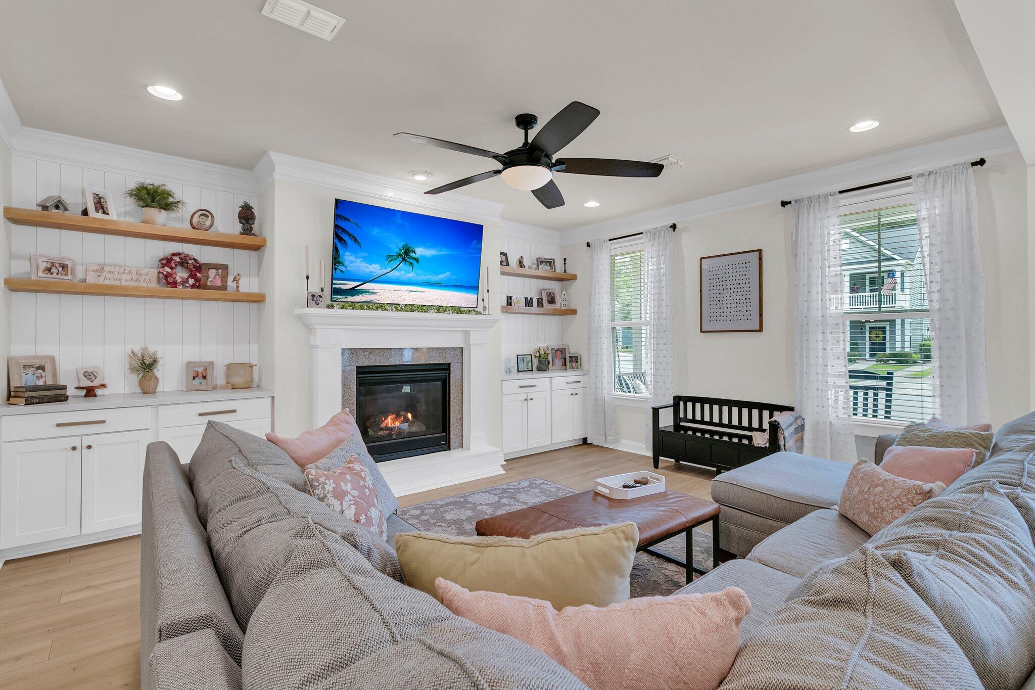 Charleston, South Carolina, 29414, United States, 4 Bedrooms Bedrooms, ,3 BathroomsBathrooms,Residential,For Sale,1979089