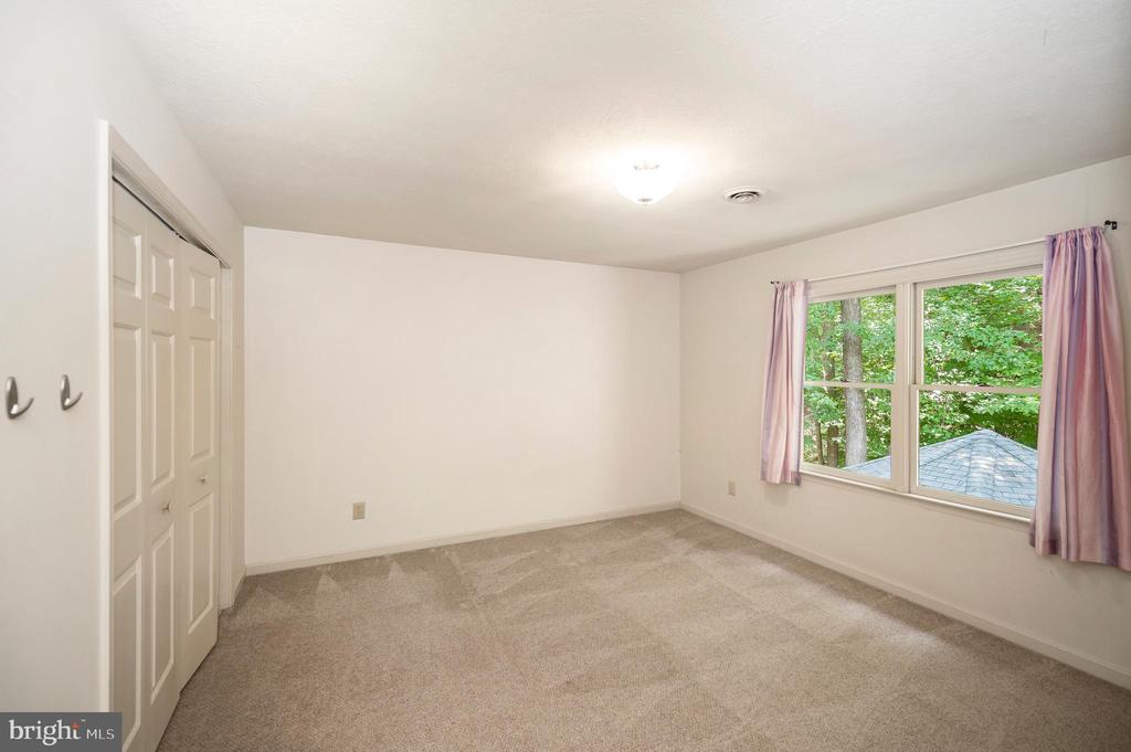Stafford, Virginia, 22554, United States, 5 Bedrooms Bedrooms, ,4 BathroomsBathrooms,Residential,For Sale,1938309