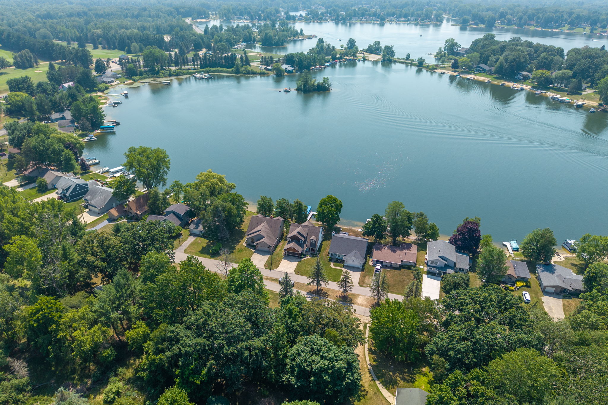 Canadian Lakes, Michigan, 49346, United States, 3 Bedrooms Bedrooms, ,3 BathroomsBathrooms,Residential,For Sale,1944876