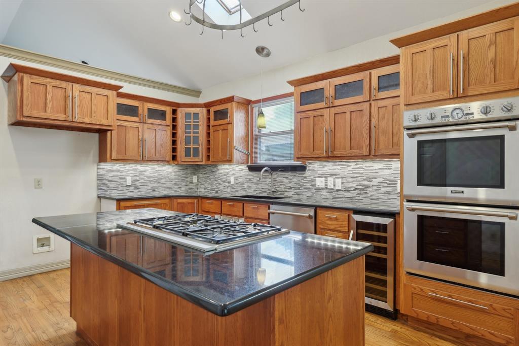 Fort Worth, Texas, 76107, United States, 5 Bedrooms Bedrooms, ,3 BathroomsBathrooms,Residential,For Sale,1915369